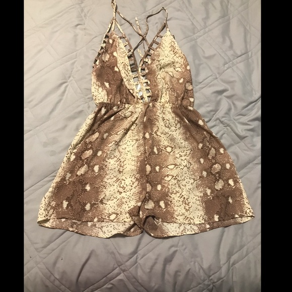 Romper - Picture 1 of 2